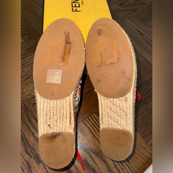 Fendi espadrille canvas lace up sneaker. Size 36 - Picture 3 of 6